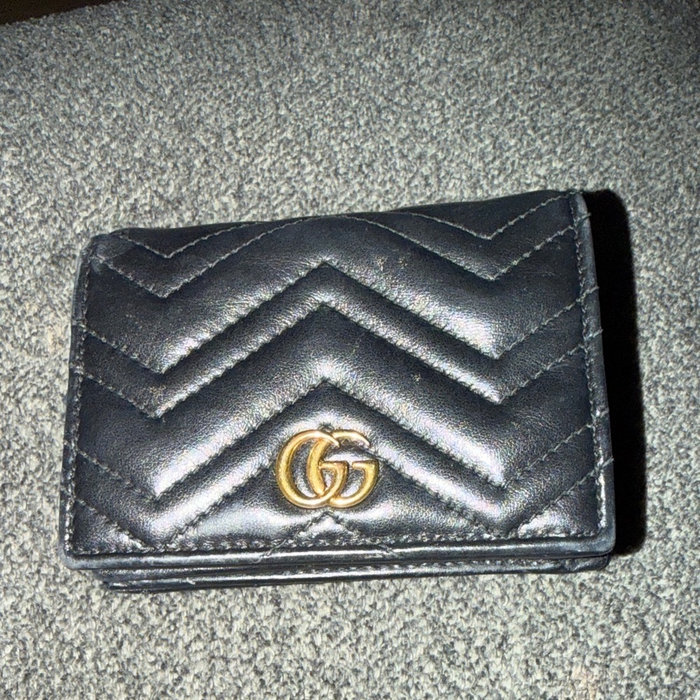 Gucci Black Quilted Leather Card Holder with Gold Double G